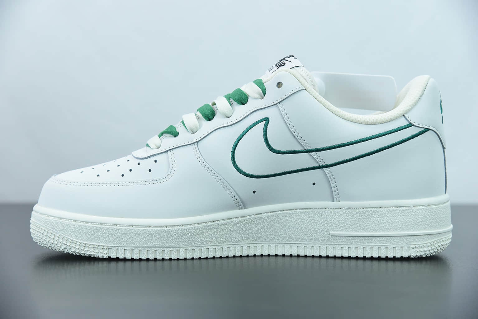 耐克Nike Air Force 1'07 Low“米白绿电绣勾”空军一号低帮休闲板鞋纯原版本 货号：CL6326-128