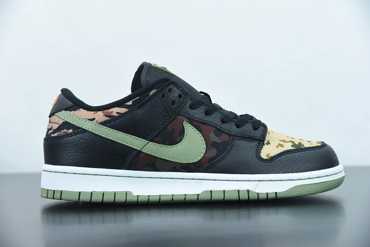 耐克 Nike SB Dunk Low “Black Multi-Camo” 迷彩不对称鸳鸯黑迷彩低帮运动休闲板鞋纯原版本 货号:DH0957-001