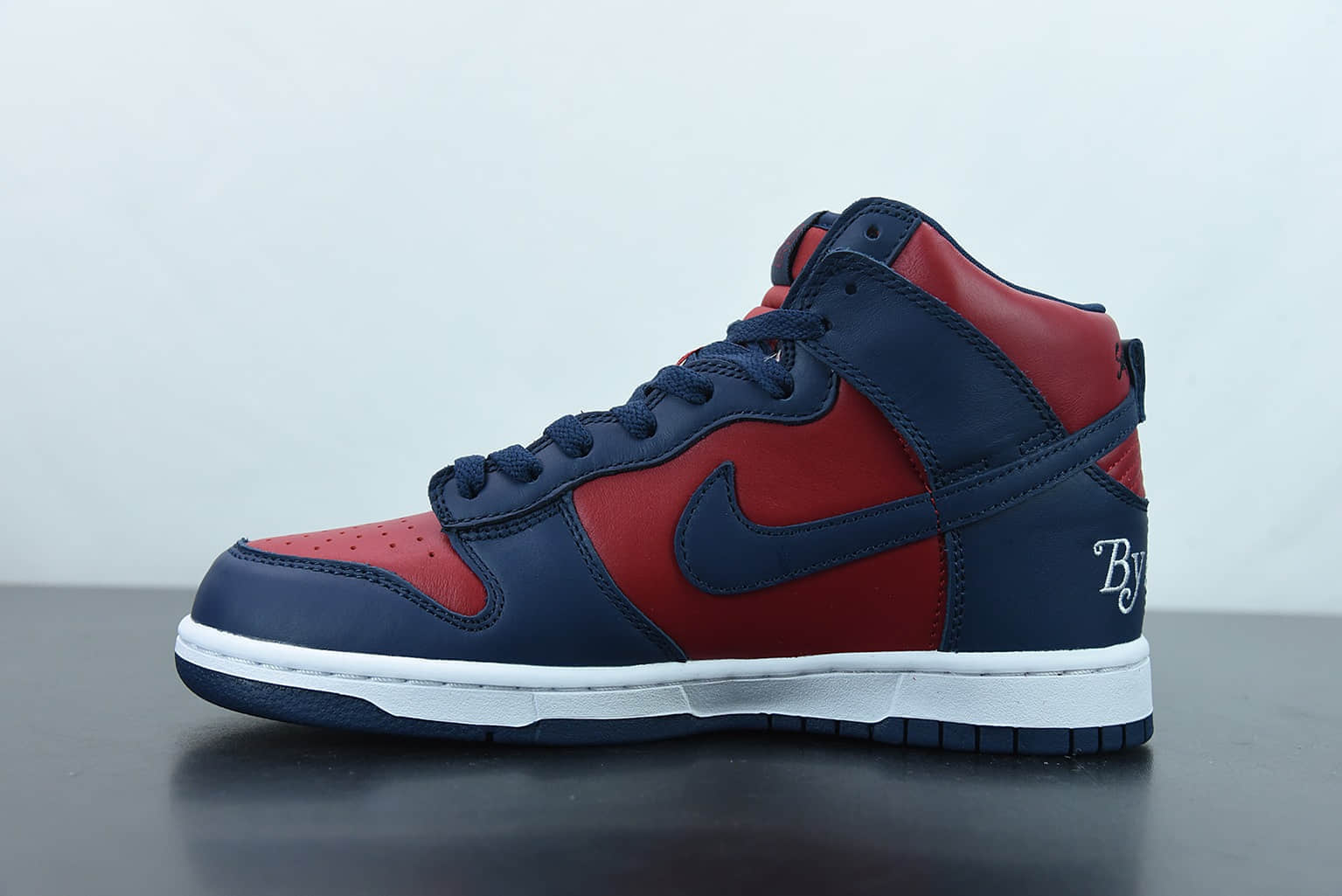 耐克 Nike Supreme x Nk SB Dunk High “By Any Means”  爱心Supreme联名款高帮板鞋纯原版本 货号:DN3741-600