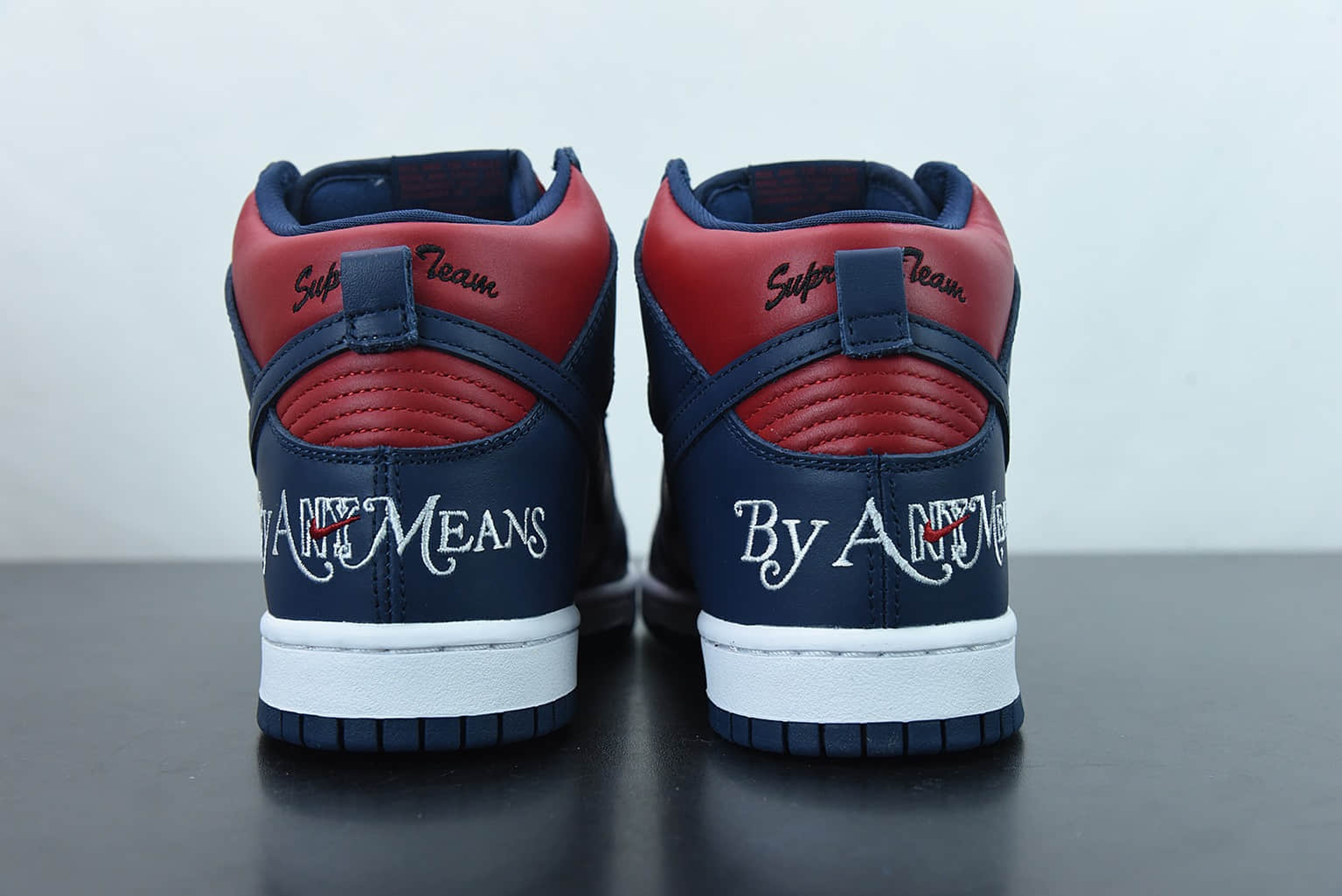 耐克 Nike Supreme x Nk SB Dunk High “By Any Means”  爱心Supreme联名款高帮板鞋纯原版本 货号:DN3741-600