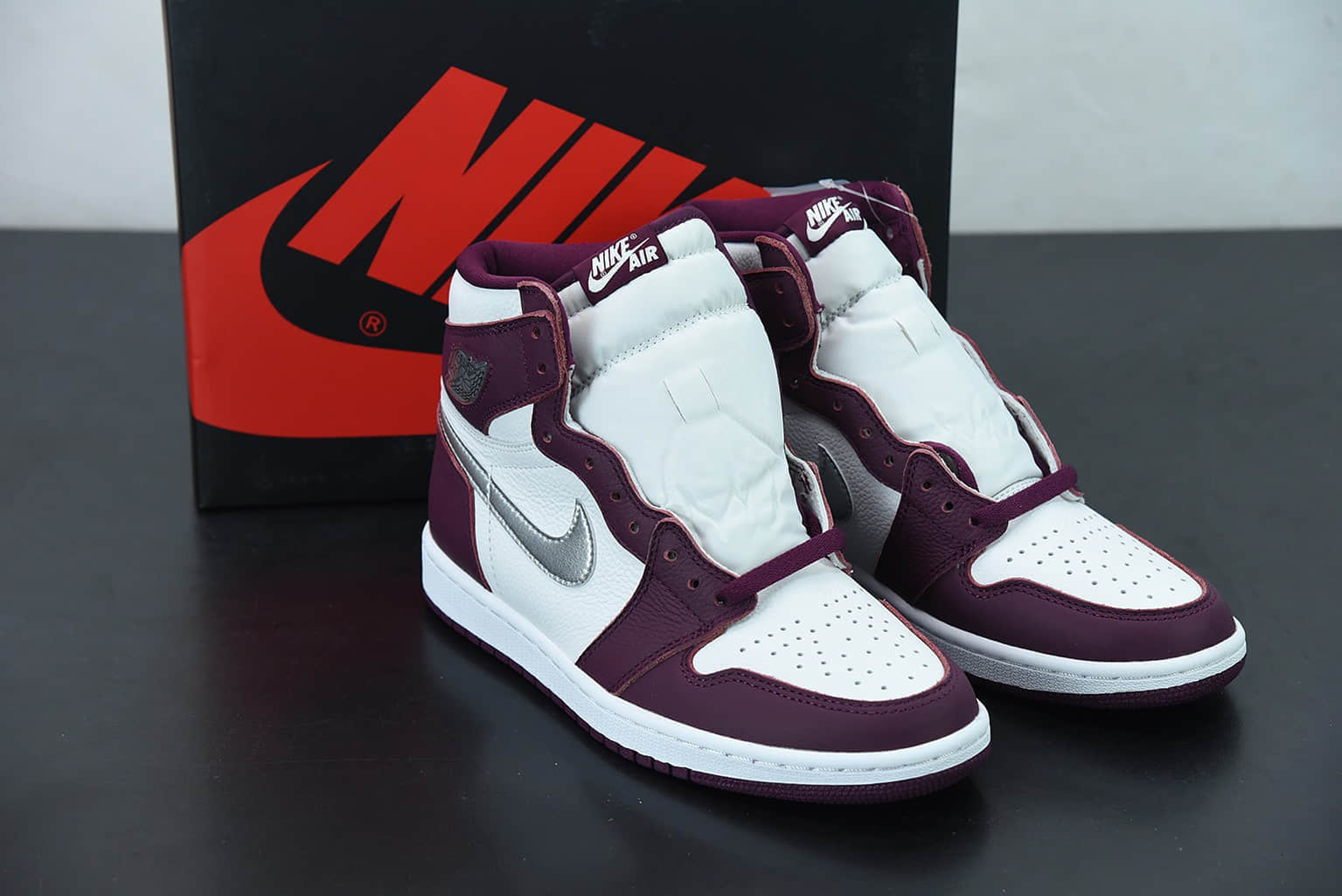 乔丹Air Jordan 1 Bordeaux 波尔多酒红高帮文化篮球鞋纯原版本 货号:555088-611