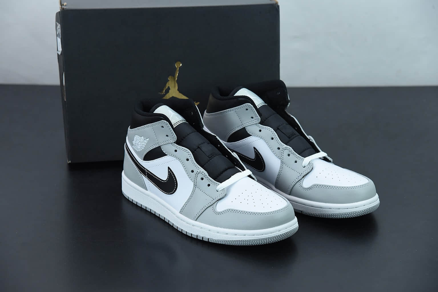 乔丹Air Jordan 1 Mid AJ1 冰蓝灰中邦休闲板鞋纯原版本 货号:554724-078