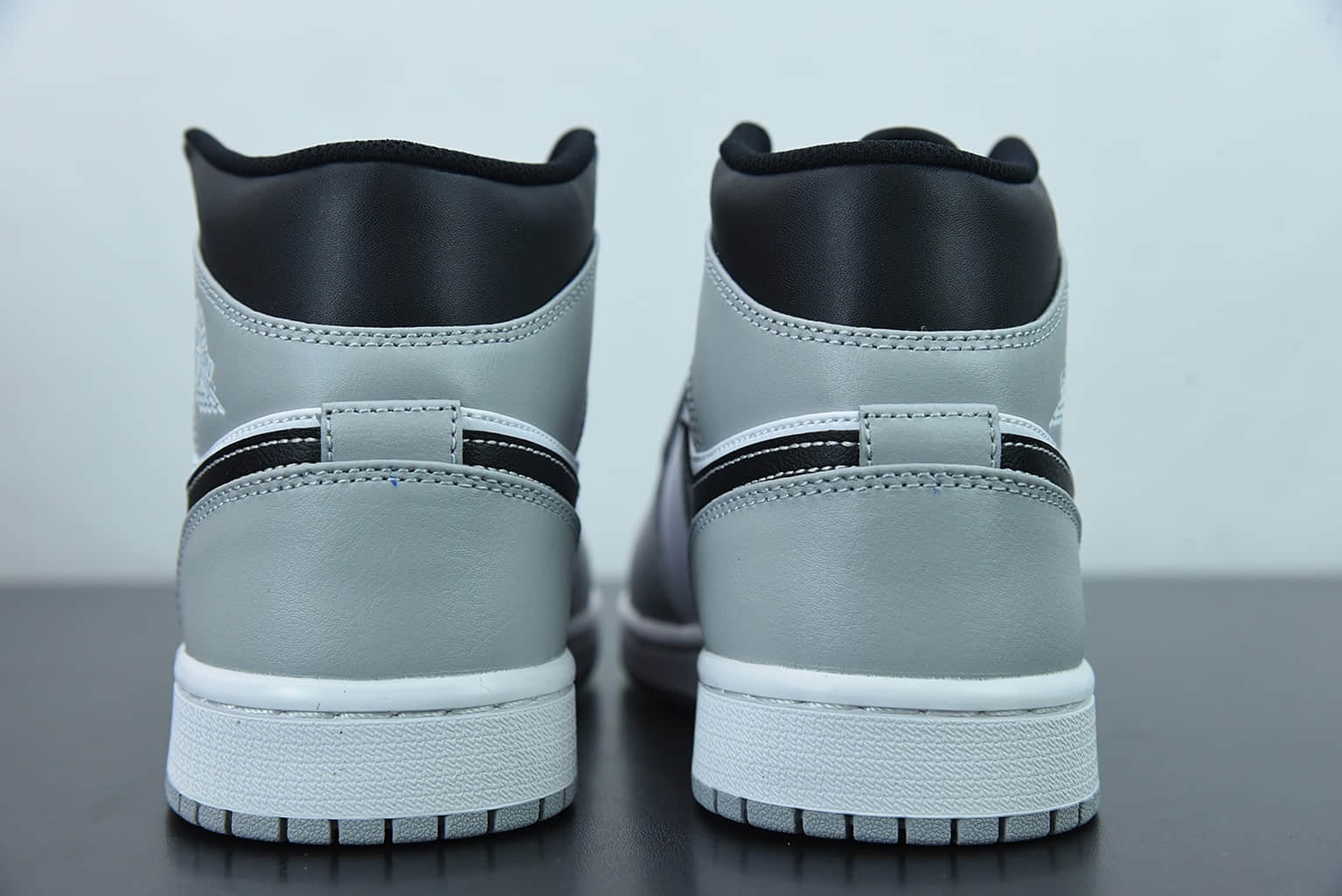 乔丹Air Jordan 1 Mid AJ1 冰蓝灰中邦休闲板鞋纯原版本 货号:554724-078