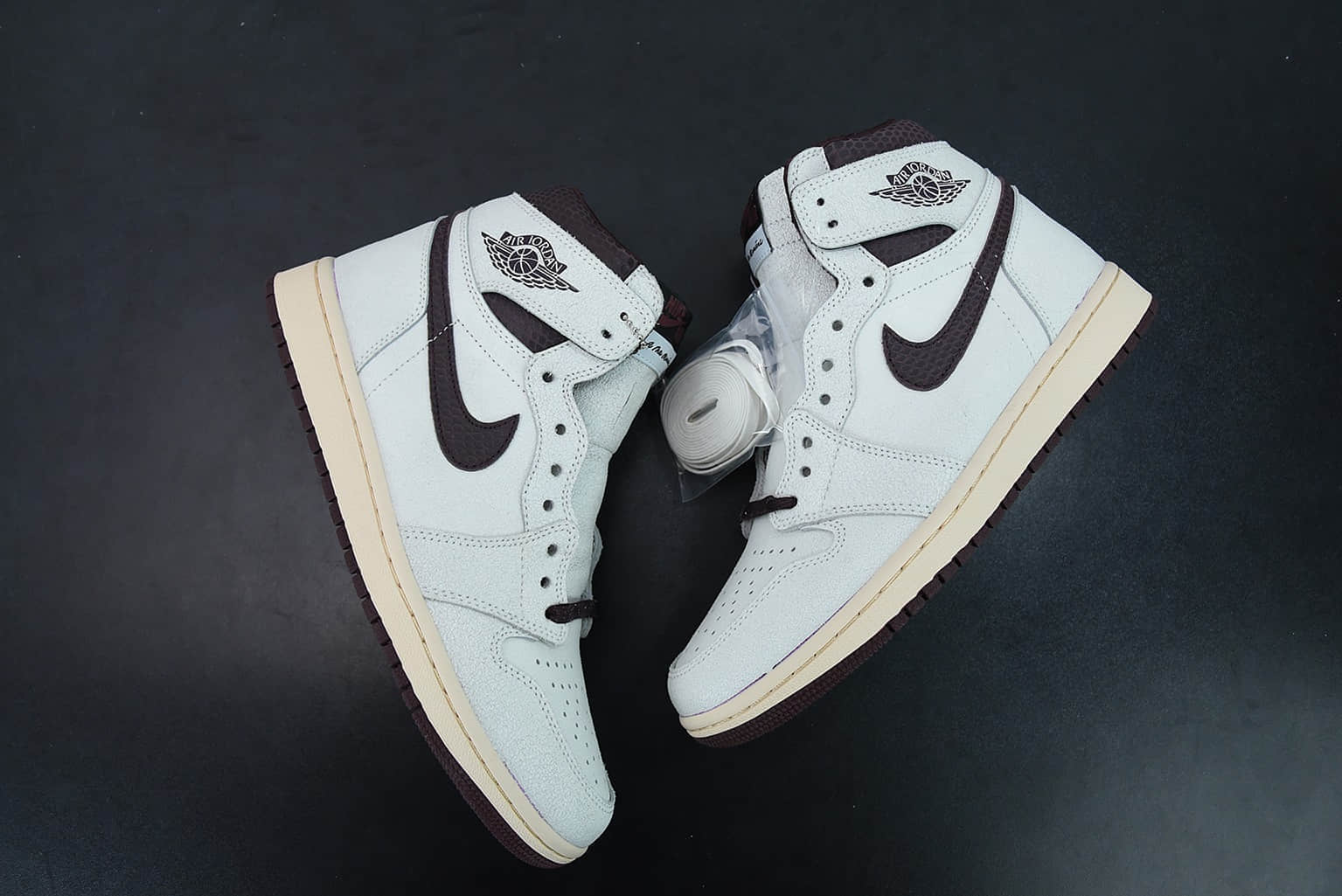 乔丹Air Jordan Ma Maniére x Air Jordan 1灰棕蛇纹爆裂纹联名高帮男子文化板鞋纯原版本 货号:DO7097-100
