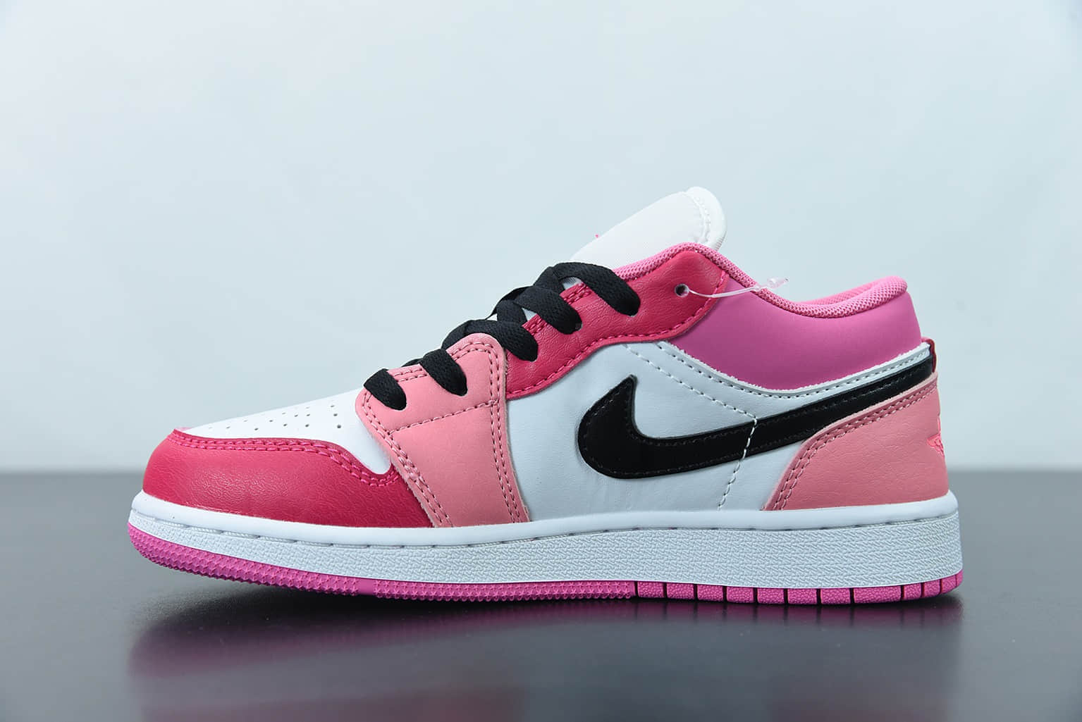 乔丹Air Jordan 1 Low 粉红拼接樱花粉低帮篮球鞋纯原版本 货号:553560-162