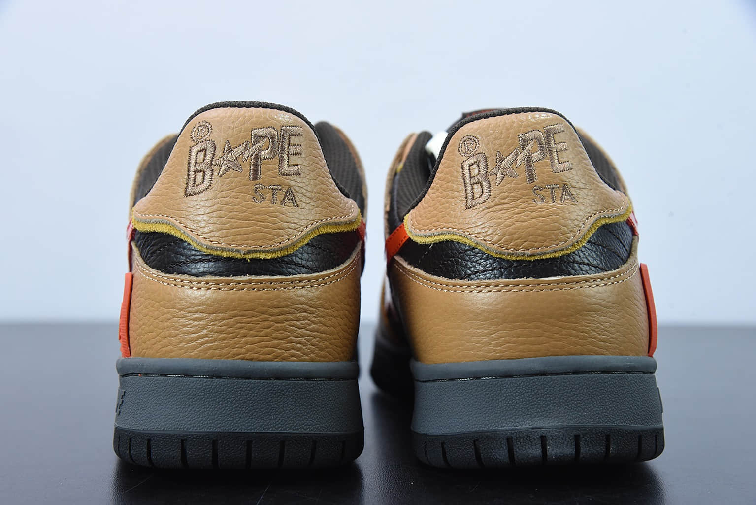 Human Made Bape Sta Sk8 To Nigo 潮流教父Nigo品牌黑棕色猿人头经典滑板百搭休闲运动板鞋纯原版本 货号: 1G70191034