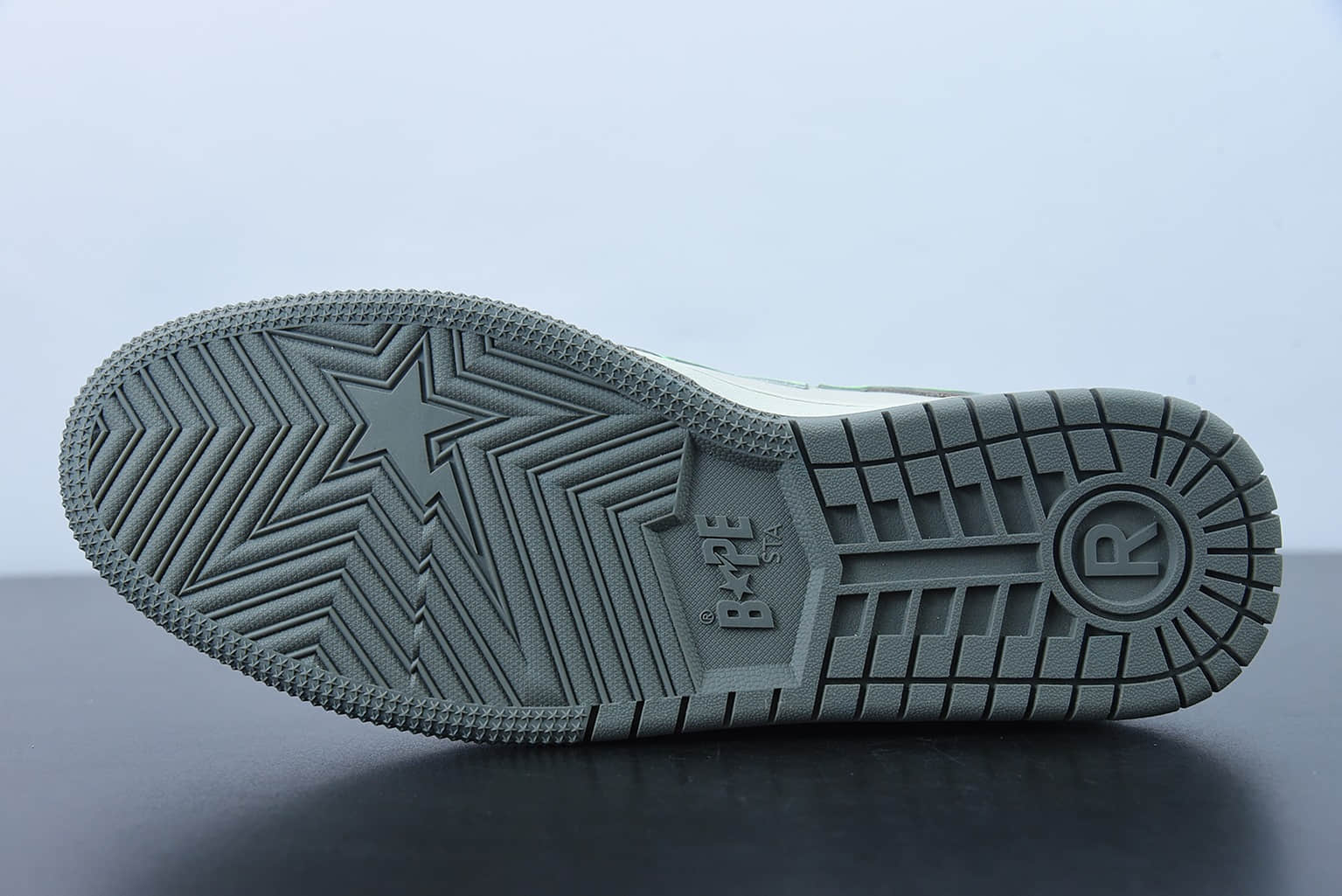 Human Made Bape Sta Sk8 To Nigo 潮流教父Nigo品牌灰绿色猿人头经典滑板百搭休闲运动板鞋纯原版本 货号:1G70191034