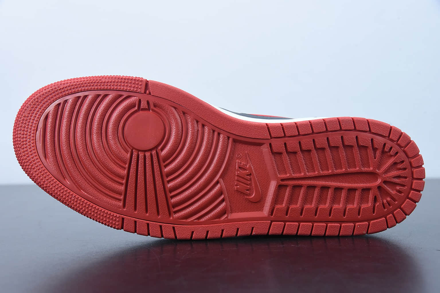 乔丹Air Jordan 1 Zoom CMFT “Bred”黑红高帮经典复古文化休闲运动篮球鞋纯原版本 货号:CT0979-006