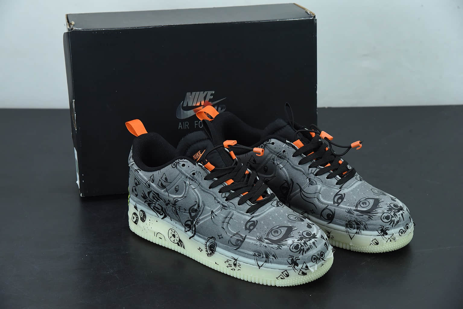 耐克Nike AirForce 1 CR Experimental-Type N. 354Halloween空军一号“面包海绵黑橙万圣节夜光”低帮休闲文化板鞋纯原版本 货号：DC8904-001