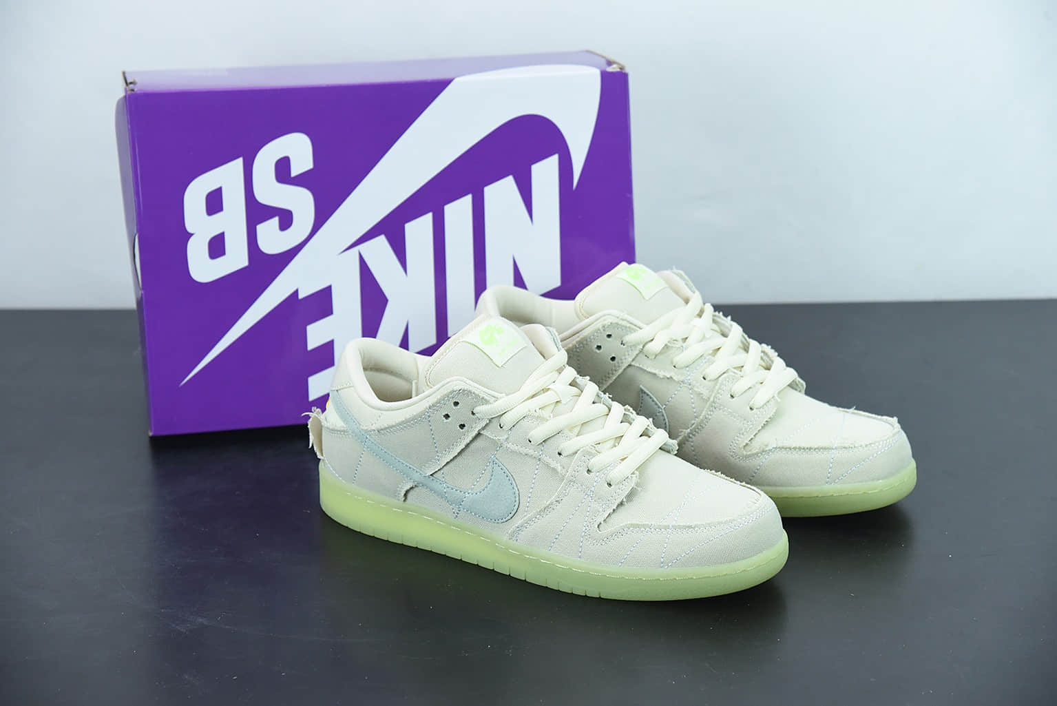 耐克 Nike SB Dunk Low Mummy SB 布面米白夜光木乃伊休闲板鞋纯原版本 货号:DM0774-111