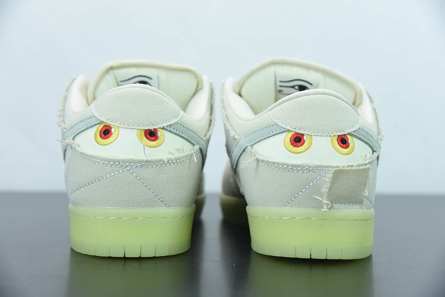 耐克 Nike SB Dunk Low Mummy SB 布面米白夜光木乃伊休闲板鞋纯原版本 货号:DM0774-111