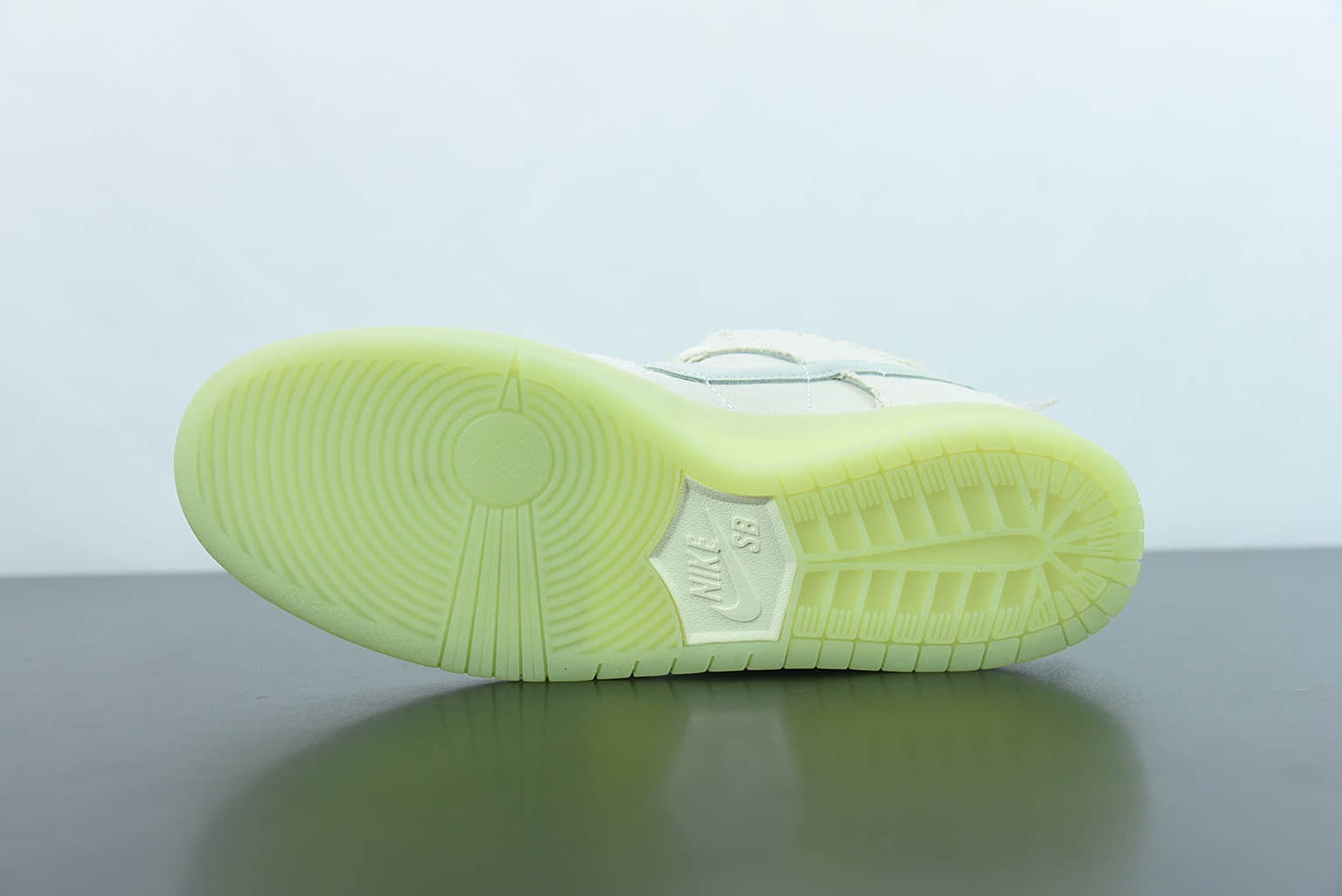 耐克Nike SB Dunk Low Mummy SB 米白夜光木乃伊布面低帮休闲板鞋纯原版本 货号:DM0774-111