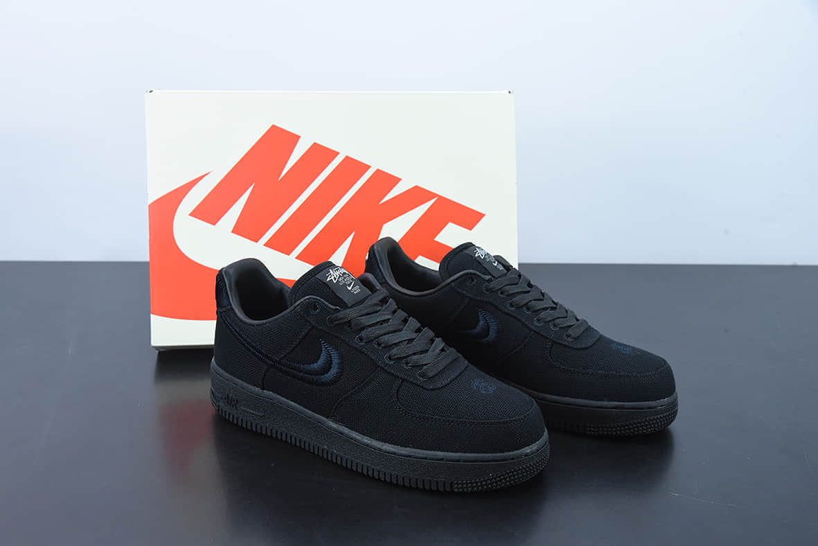 耐克Nike Stussy x Nike Air Force 1 '07 Black Cool 斯图西联名纯黑布面空军一号低帮休闲板鞋纯原版本 货号：CZ9084-001