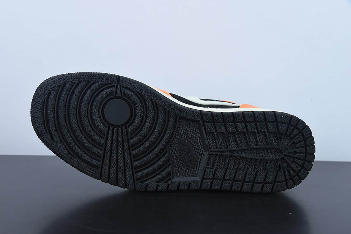 乔丹Air Jordan AJ1 Mid 黑橙小扣碎中帮篮球鞋纯原版本 货号:554724-062