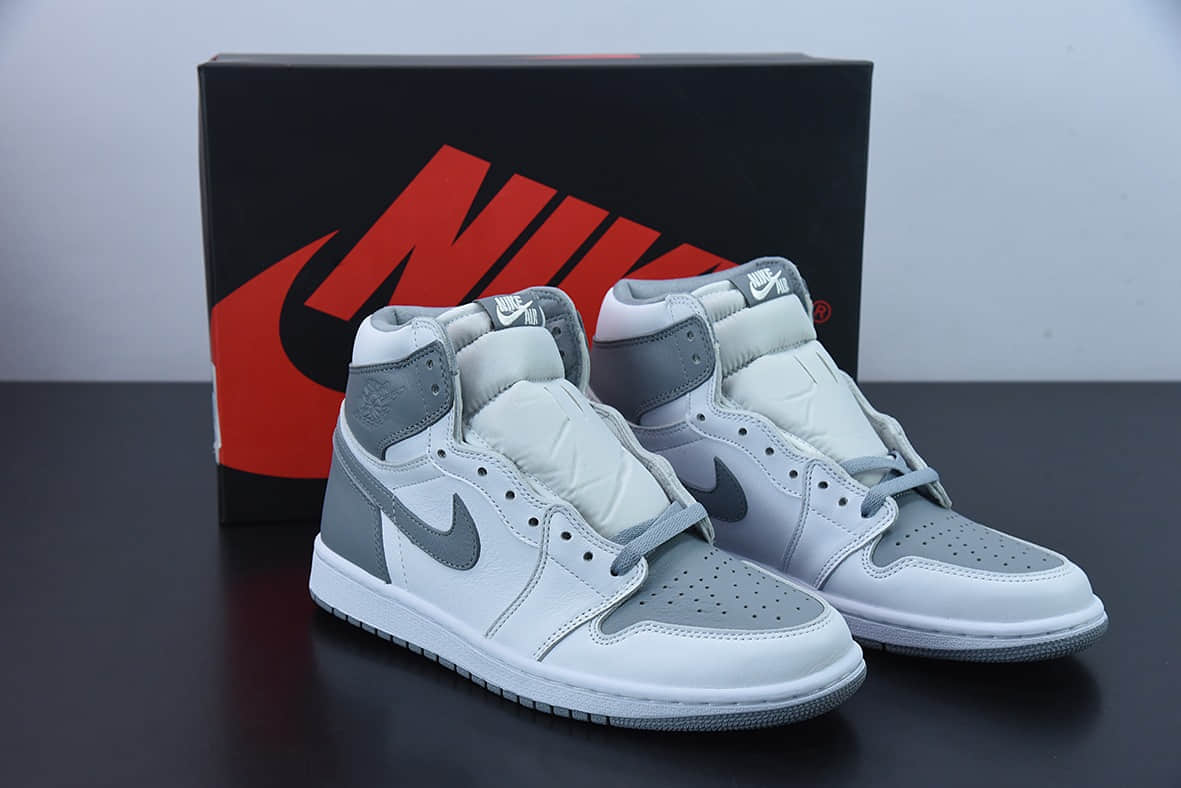 乔丹Air Jordan 1 High OG Stealth AJ1 乔1白灰高帮篮球鞋纯原版本 货号：555088-037