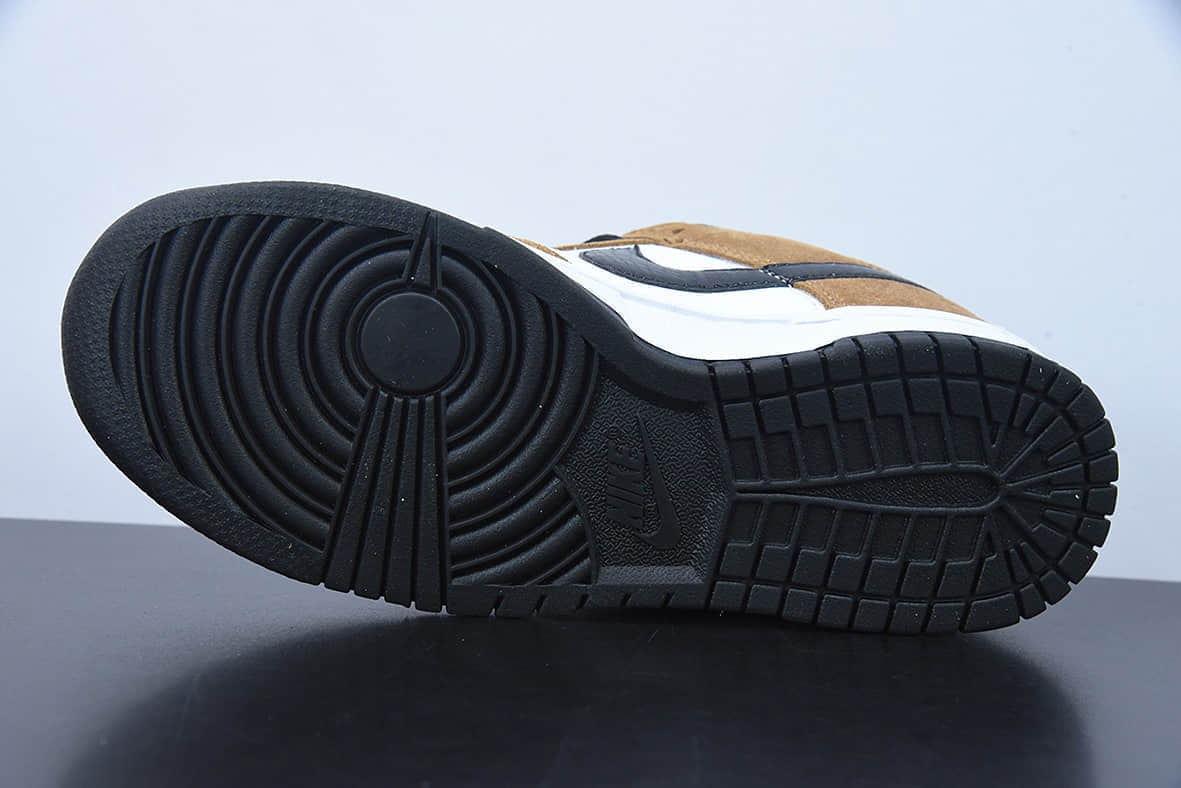 耐克Nike SB Dunk Low SPTrail End Brown翻毛棕白黑蛇纹扣篮系列低帮休闲运动滑板板鞋纯原版本 货号：304292-102
