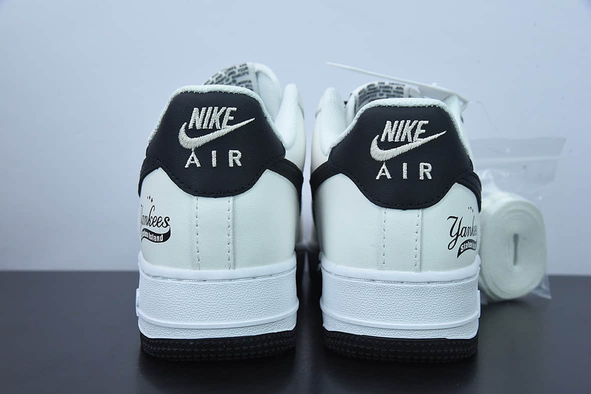 耐克Nike Air Force 1 x NY Yankee美国榄球洋基队米白黑边NY印花空军一号低帮休闲板鞋纯原版本 货号:BS8806-511