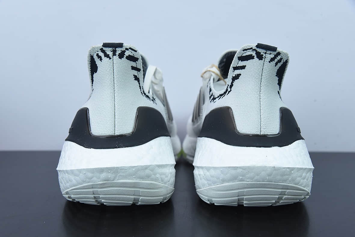 阿迪达斯Adidas Ultra Boost 22 Made With Nature 白黑色新款8.0厚底爆米花跑鞋纯原版本 货号：GX5573
