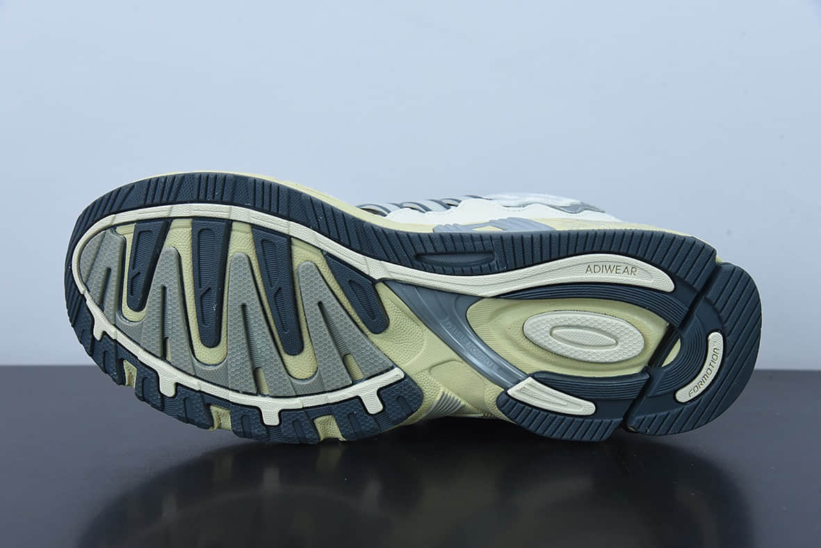 阿迪达斯Adidas Bad Bunny x adidas originals Response CL坏痞兔复古户外徒步鞋纯原版本 货号：GY0102