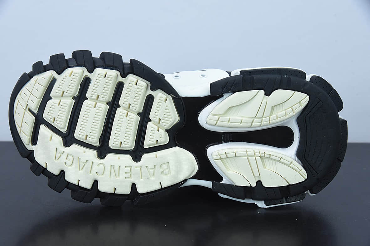 巴黎世家Balenciaga 巴黎世家3.0黑白半拖老爹鞋纯原版本 货号:653813WNB10102