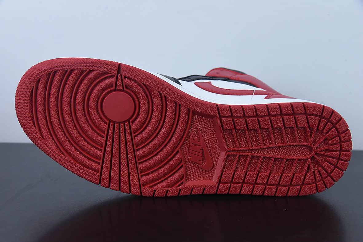 乔丹Air Jordan 1 Mid AJ1 乔1黑红脚趾中邦篮球鞋纯原版本 货号：BQ6472-079