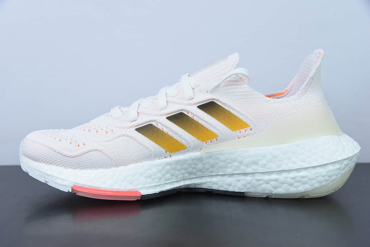 阿迪达斯Adidas Ultra Boost ub2022 Consortium 全掌爆米花粉色跑鞋纯原版本 货号：GX8057
