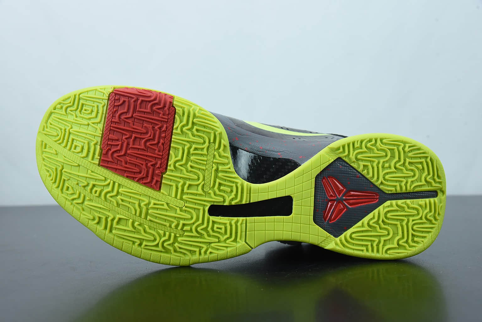 科比Zoom Kobe 5 Protro Chaos 科比5代低帮暗黑小丑实战篮球鞋纯原版本 货号：CD4991-001