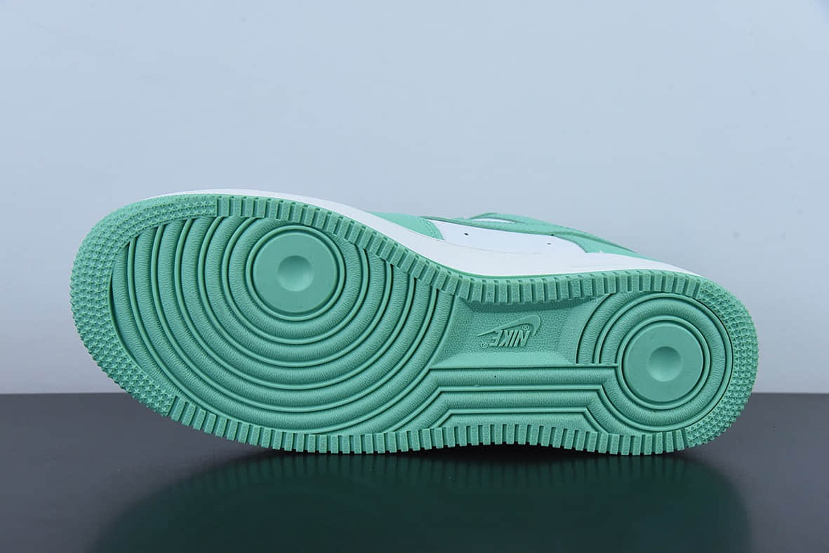 耐克NIke Air Force 1 '07 Low “蒂夫尼绿迪奥联名”空军一号低帮休闲板鞋纯原版本 货号:BS8871-104