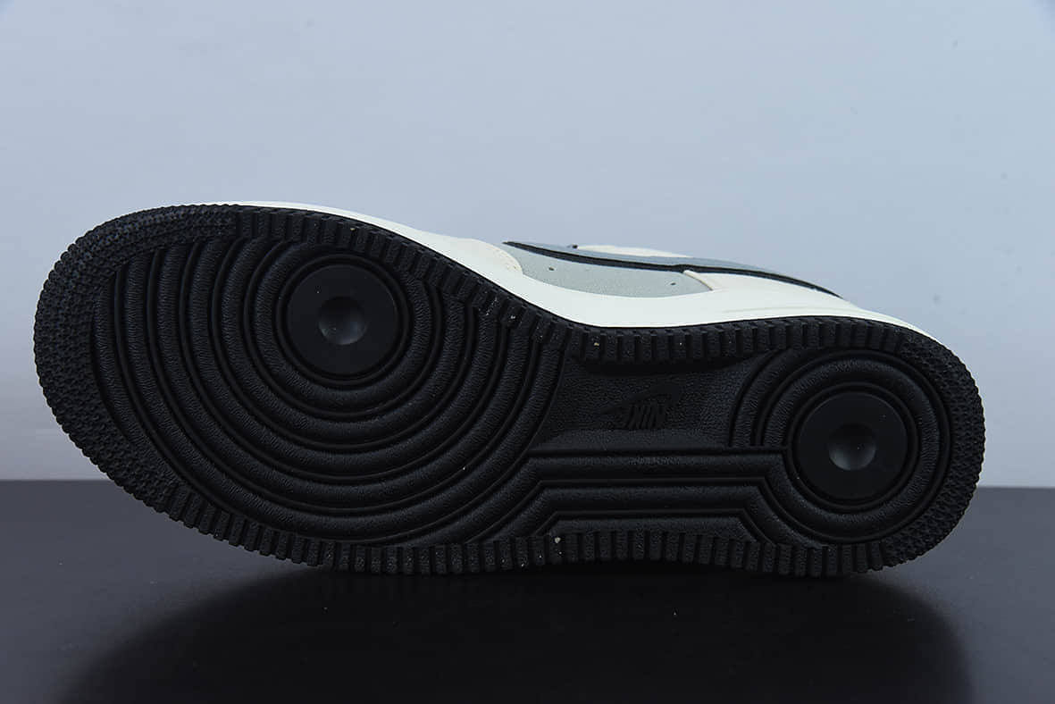 耐克Nike Air Force 1’07 Low QSMilk WhiteFog Blue拼接帆布奶白雾蓝空军一号低帮休闲板鞋纯原版本 货号:DG2296-020