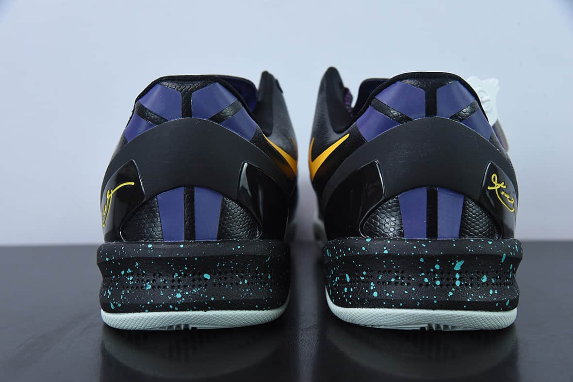 科比Kobe Nk Kobe 8 SYSTEM 科比8代复活节彩蛋男子实战篮球鞋纯原版本 货号:555035-302