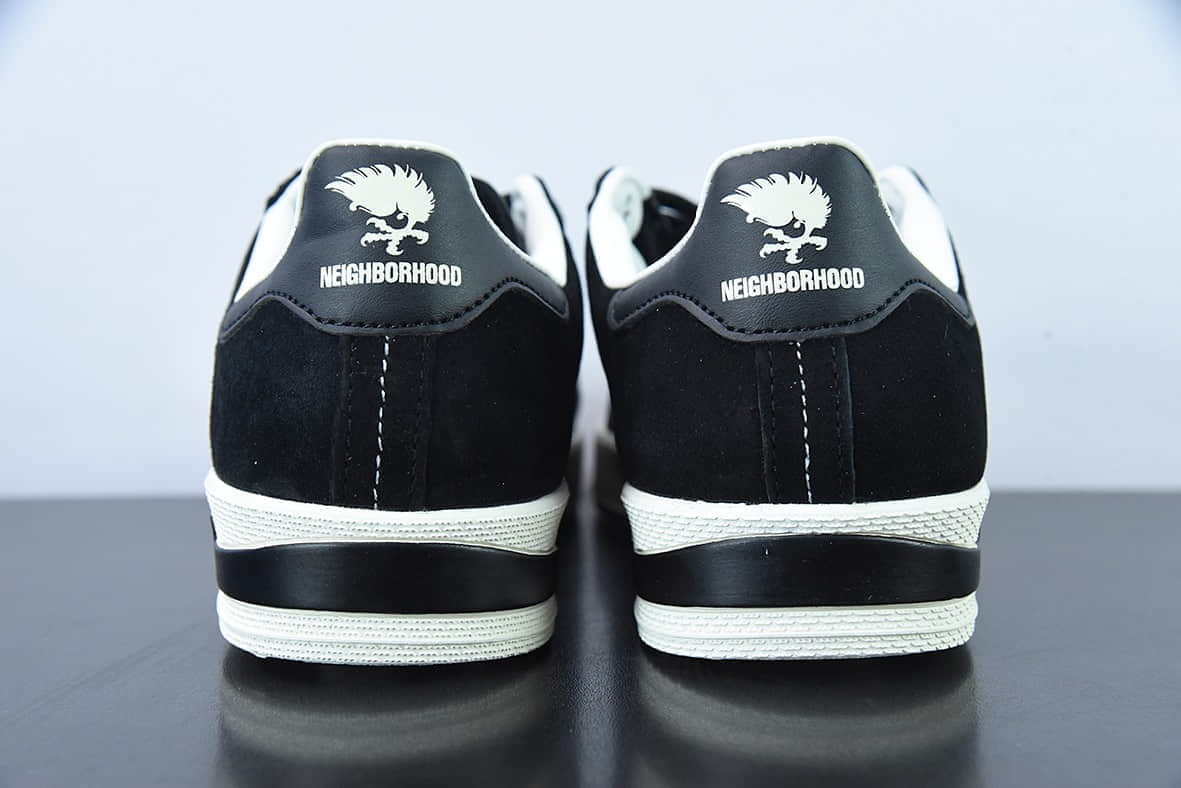 阿迪达斯Adidas NEIGHBORHOOD x INVINCIBLE x AD Originals Campus 三方联名麂皮黑灰蟒蛇皮闪电学院系列经典复古低帮百搭休闲运动板鞋纯原版本 货号:GW8852