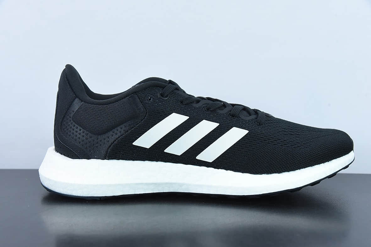 阿迪达斯Adidas Pureboost 21 PB21代黑白爆米花大底运动休闲跑步鞋纯原版本 货号：GW4832