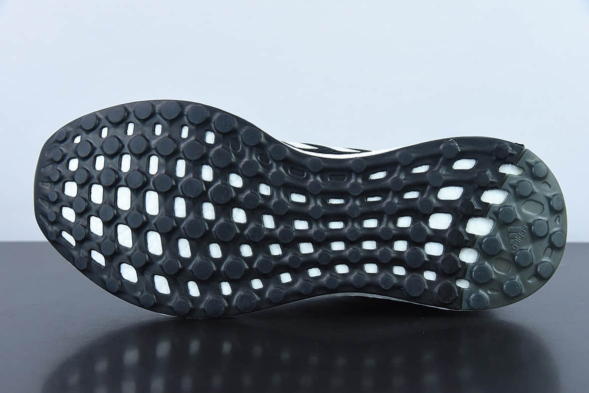 阿迪达斯Adidas Pureboost 21 PB21代黑白爆米花大底运动休闲跑步鞋纯原版本 货号：GW4832