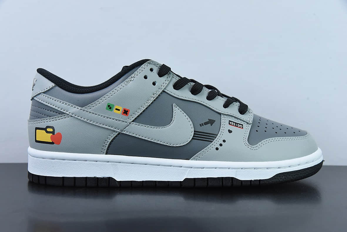 耐克Nike SB Dunk Low 黑灰摄影机电玩像素 By You定制配色低帮滑板鞋纯原版本 货号:DD8066-168