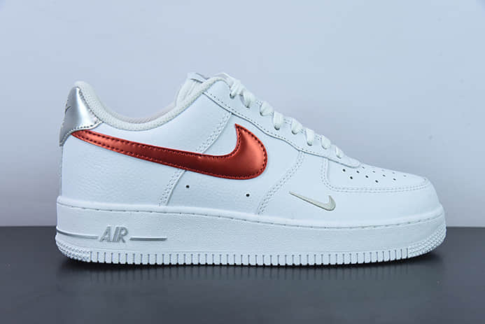 耐克Nike Air Force 1’07 LowWhiteRedSpace Silver白红太空银小钩空军一号低帮休闲板鞋纯原版本 货号:FD0654-100