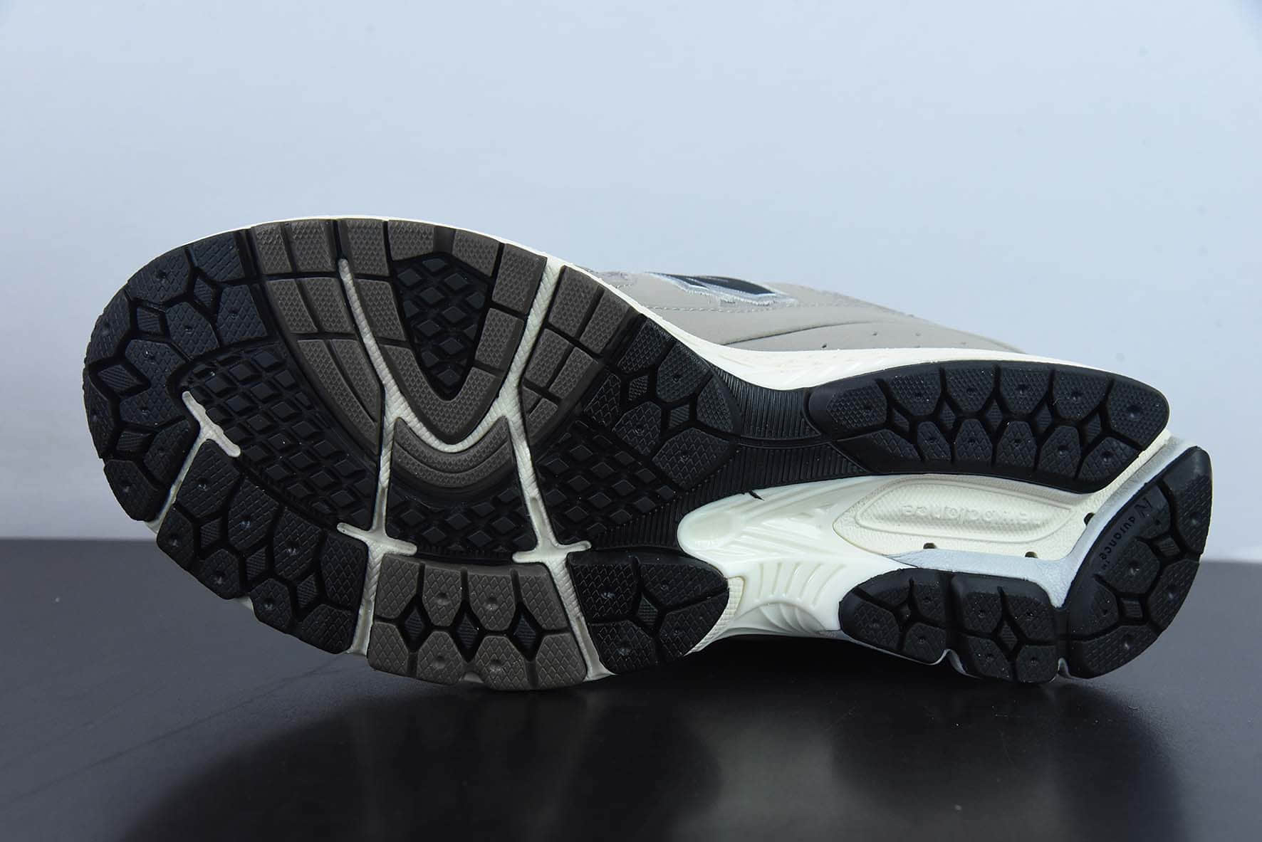 新百伦New Balance 2002R系列磨砂灰蓝复古休闲跑步鞋纯原版本 货号:M2002RAW