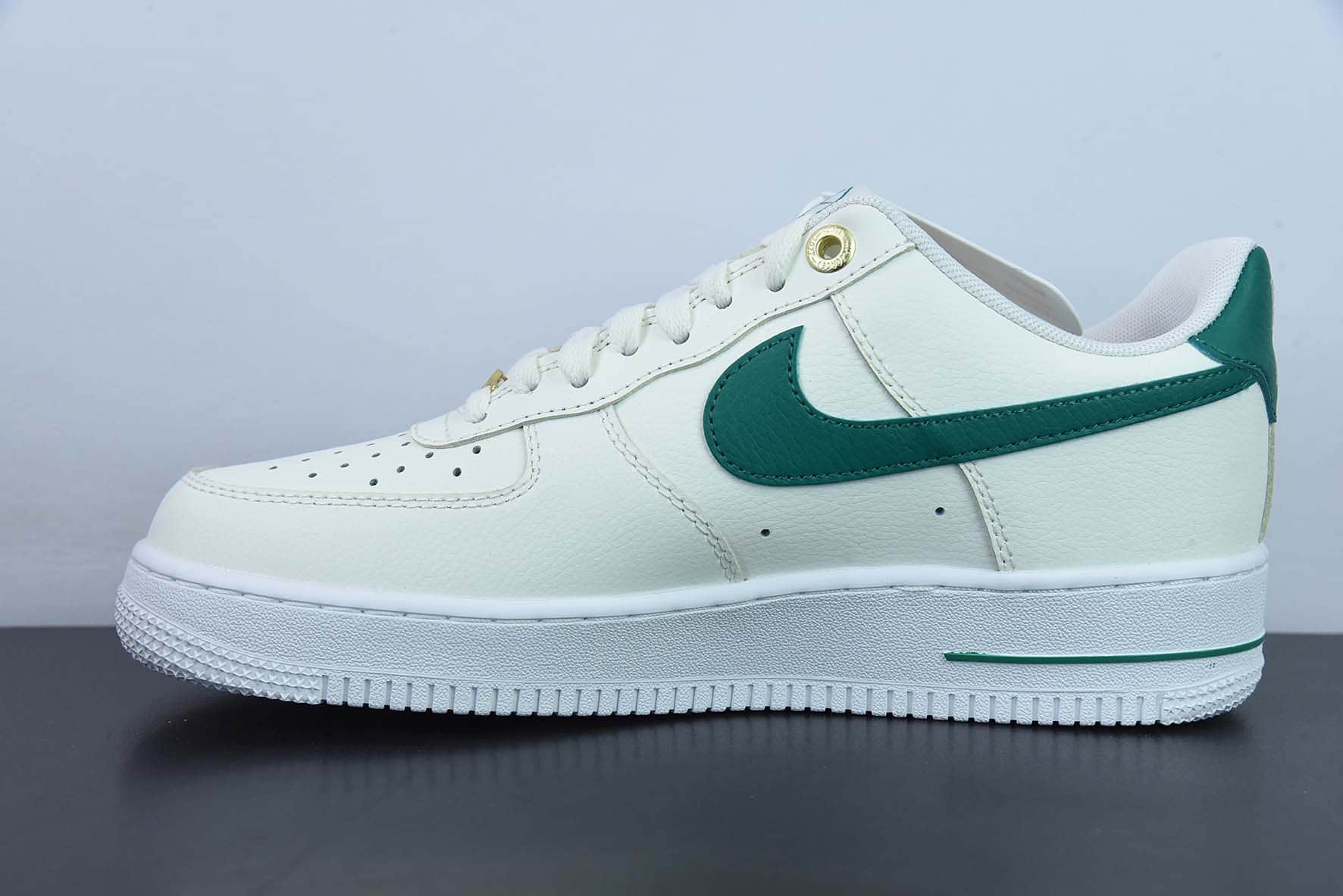 耐克NIKE Air Force 1 '07 Low 米黄绿绿勾空军一号低帮休闲板鞋纯原版本 货号:DQ7582-101