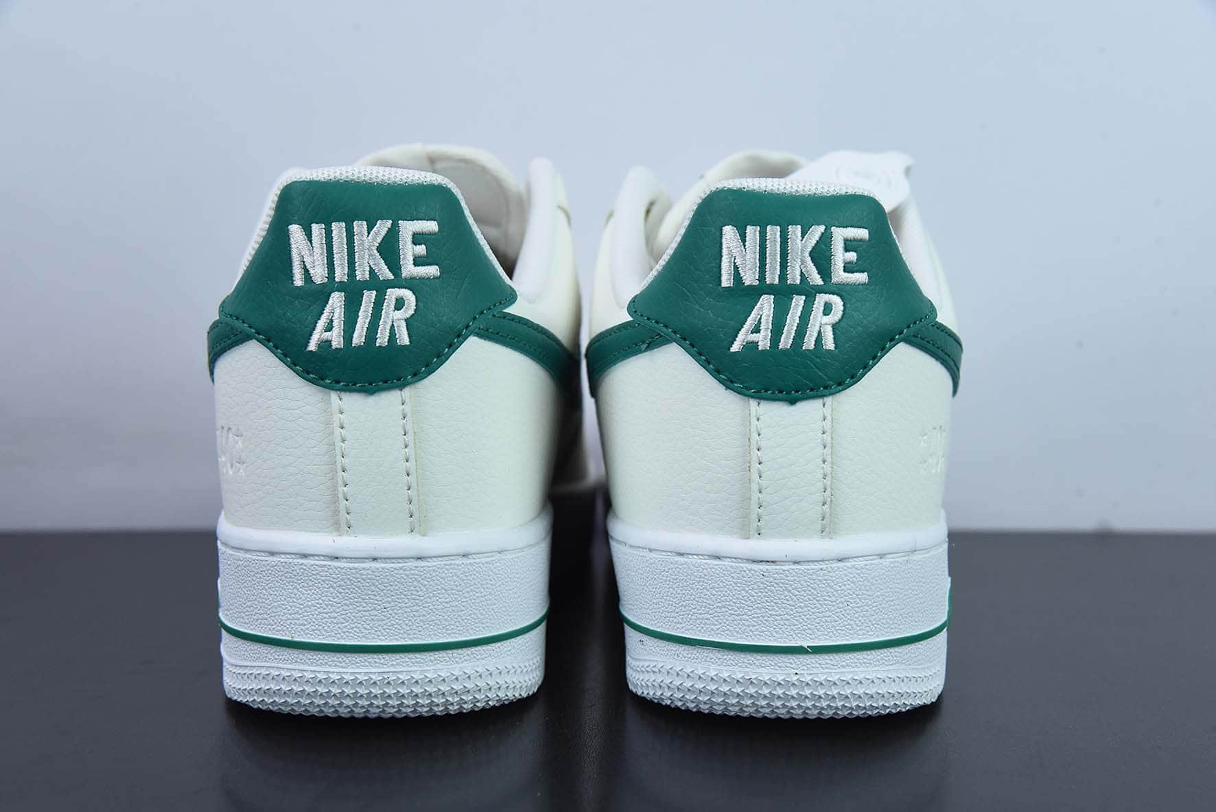 耐克NIKE Air Force 1 '07 Low 米黄绿绿勾空军一号低帮休闲板鞋纯原版本 货号:DQ7582-101