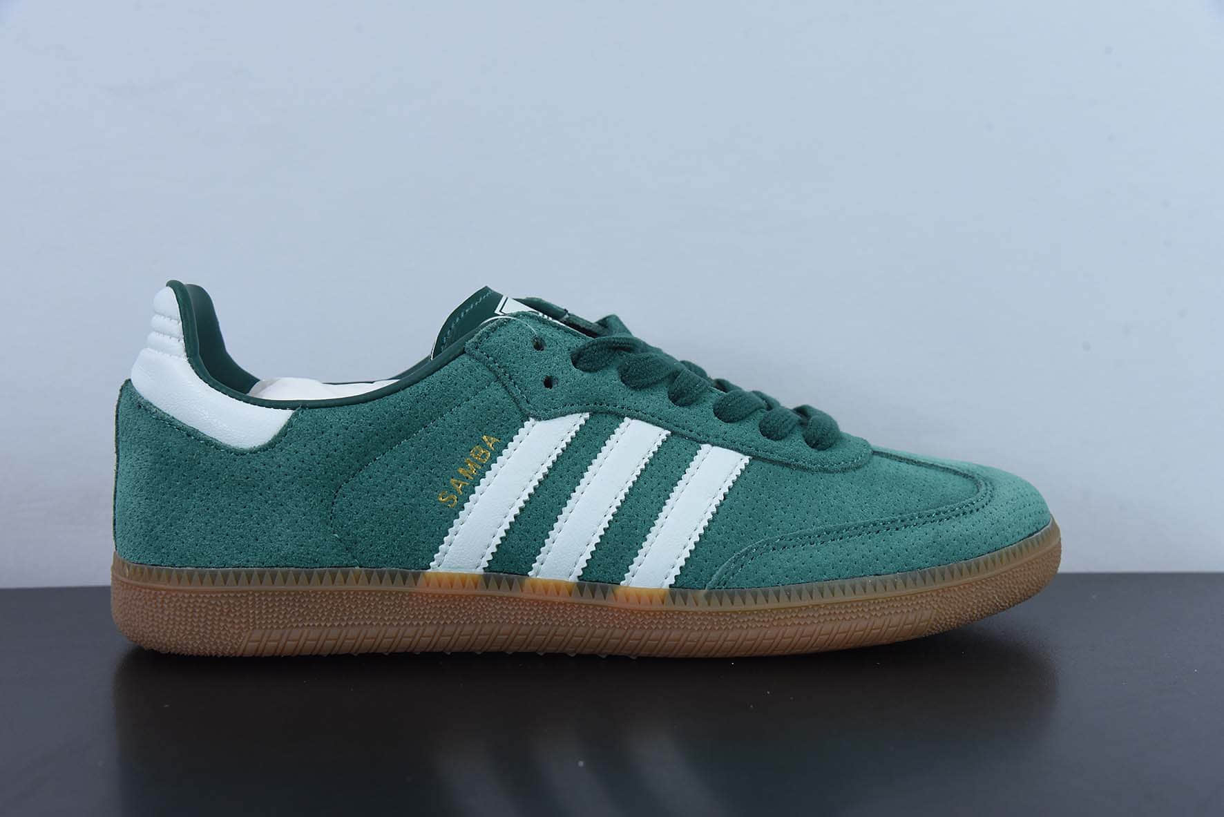 阿迪达斯Adidas Samba OG 白绿色桑巴翻毛皮复古休闲板鞋纯原版本 货号:HP7902