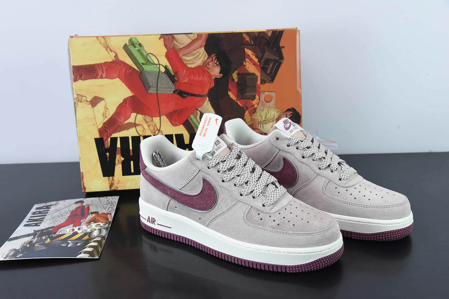 耐克Nike AKIRA×Nike Air Force 1 Low ’07 枣红配色创意定制联乘漫画著作《阿基拉》主人公空军一号低帮板鞋纯原版本 货号:KT0036-088