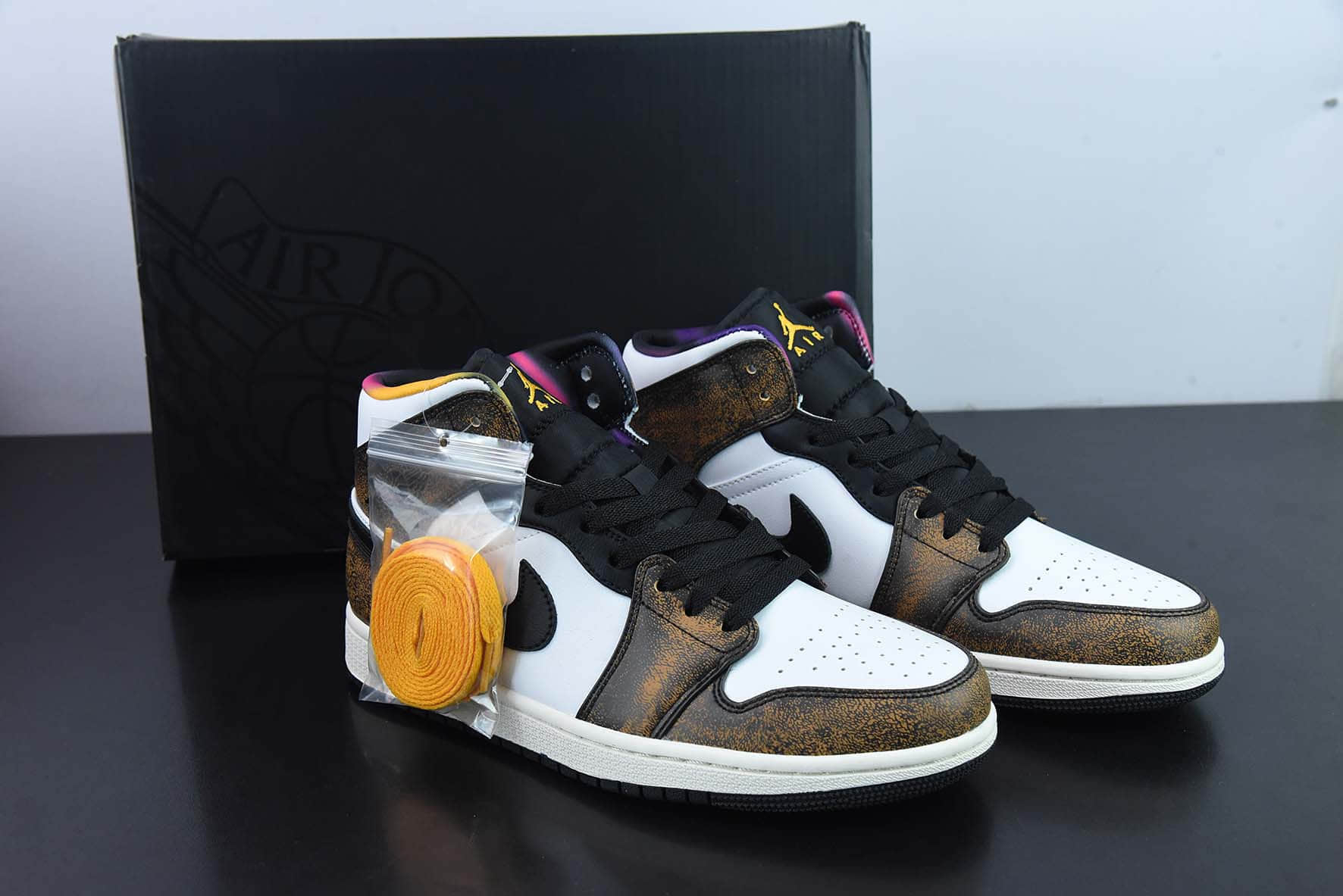 乔丹Air Jordan 1 Mid Wear Away AJ1乔1星空扎染中邦篮球鞋纯原版本 货号: DQ8417-071