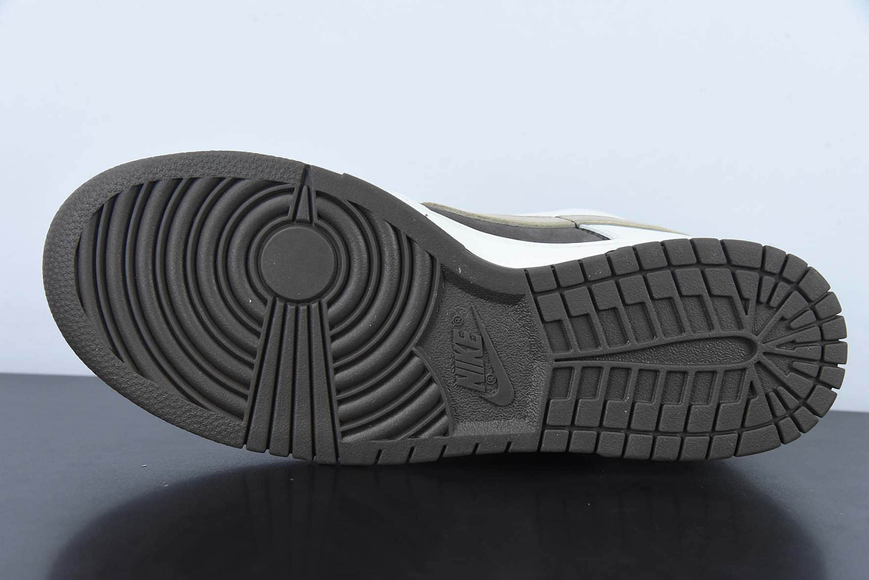 耐克Nike Otomo Katsuhiro x NK SB Dunk Low Steamboy OST 大友克洋联名款麂皮摩卡小熊低帮休闲滑板鞋纯原版本 货号:LF0039-031
