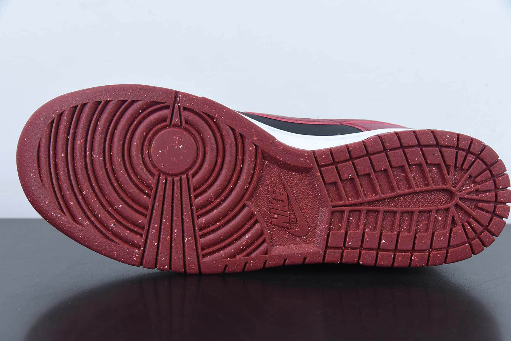 耐克Nike SB Dunk Low NEXT Gym Red 黑红扣篮系列低帮滑板鞋纯原版本 货号:DN1431-002