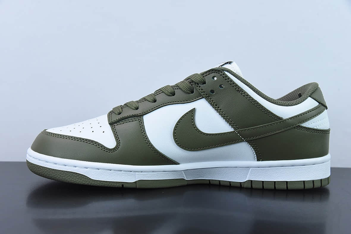 耐克Nike Dunk Low “Medium Olive” 白橄榄绿低帮休闲滑板鞋纯原版本 货号:DD1503-120