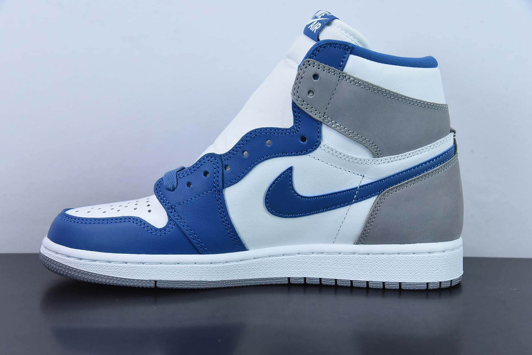 乔丹Air Jordan1 Retro AJ1雾霾灰蓝白蓝灰 35周年纪念版篮球鞋纯原版本 货号：FD1437-410