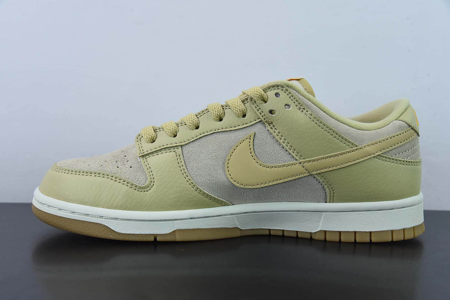 耐克Nike SB Dunk Low “Tan Suede” 沙漠色SB扣篮系列低帮休闲滑板鞋纯原版本 货号:DZ4513-200