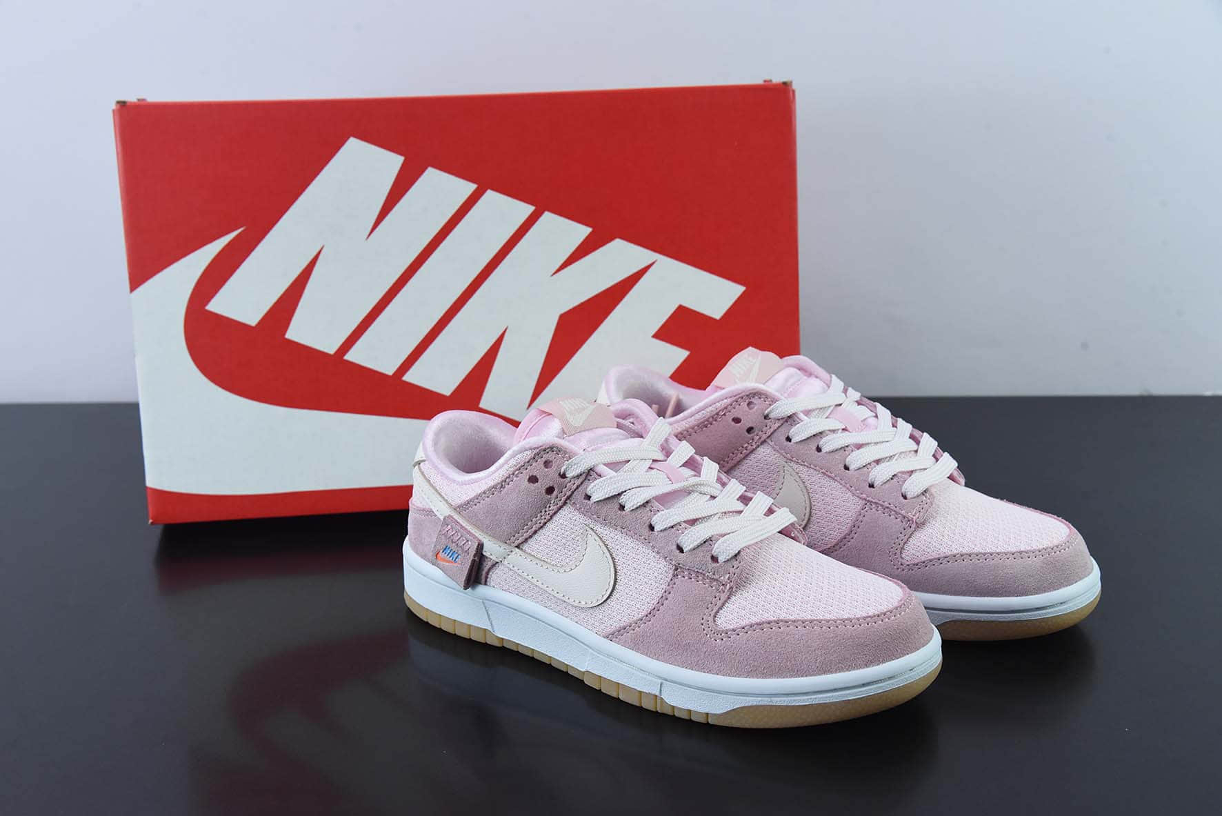 耐克Nike SB Dunk LowTeddy Bear毛呢白粉小熊扣篮系列低帮休闲运动滑板板鞋纯原版本 货号:DZ5318-640