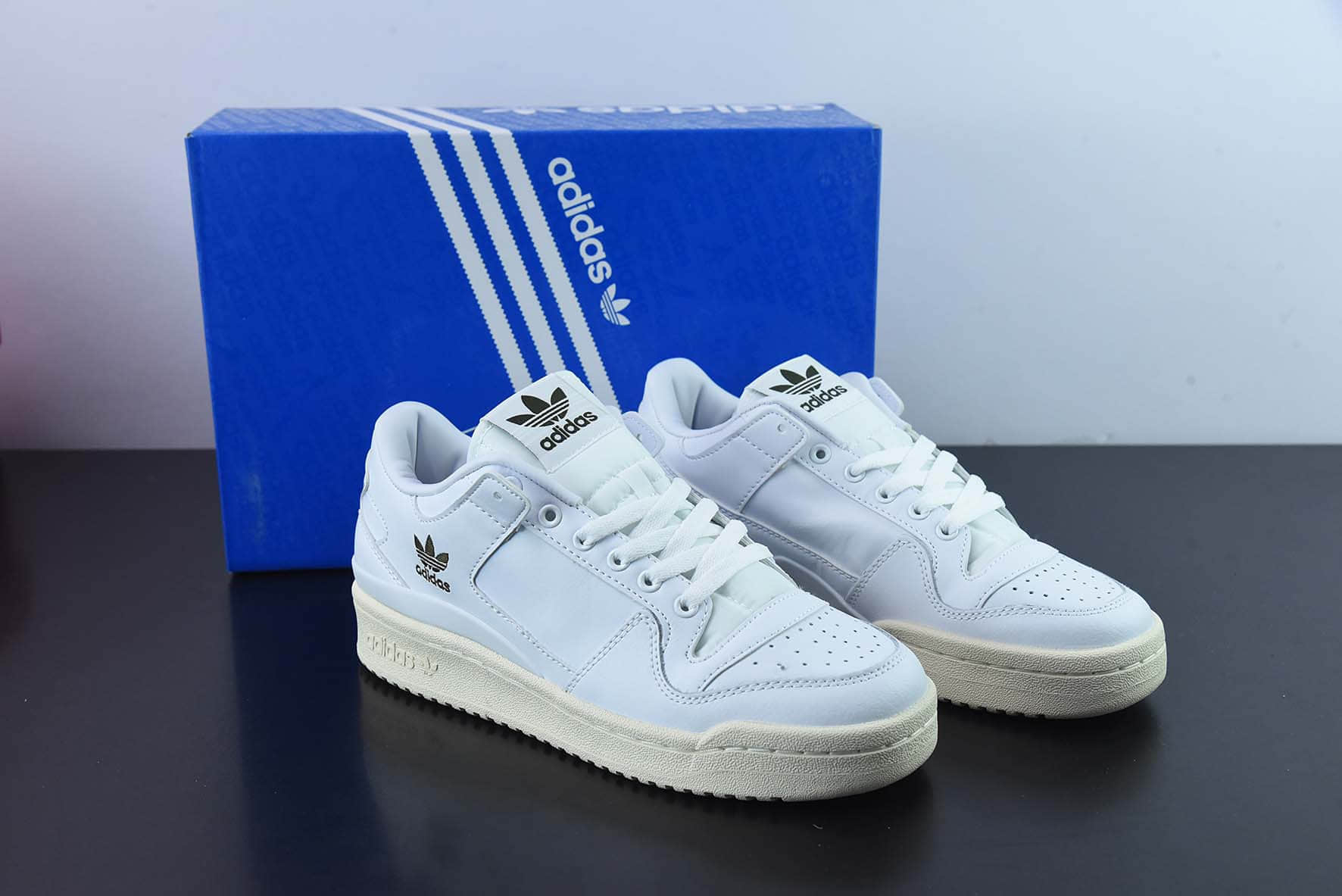 阿迪达斯Adidas Originals Forum 84 ADV雪白黑低帮百搭潮流休闲运动板鞋纯原版本 货号:GW3180