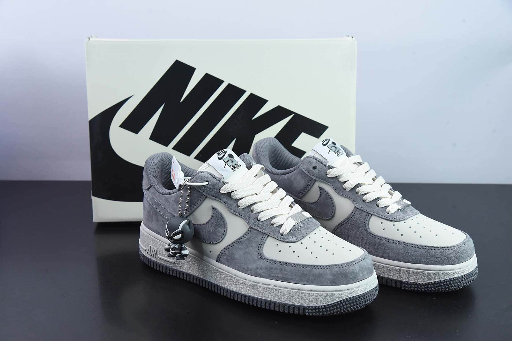 耐克Nike Air Force 1'07 Low “Panther”漫威系列 “黑豹主题”灰白拼接空军一号低帮休闲板鞋纯原版本 货号：CW2288-866