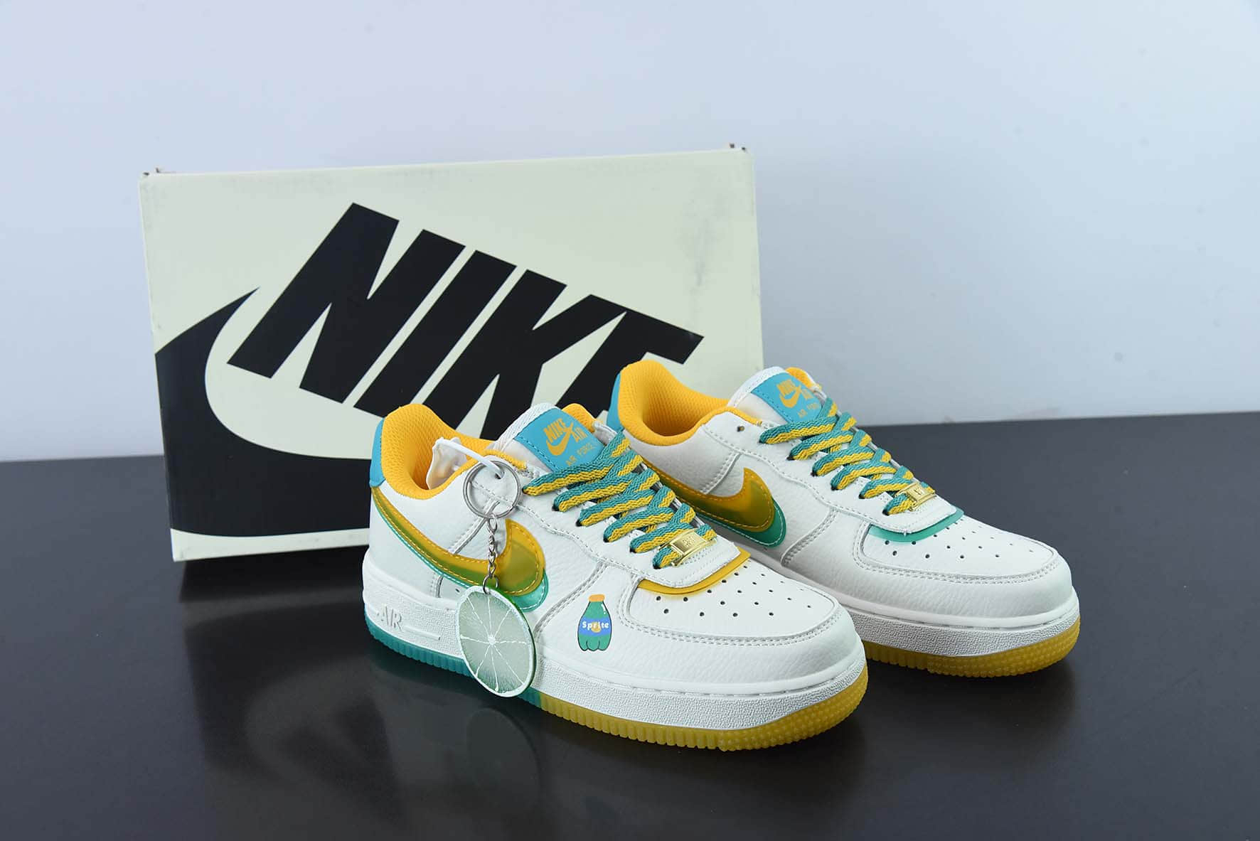耐克Nike Air Force 1 '07 LowSprite皮革米白黄绿双钩空军一号经典低帮板鞋纯原版本 货号：CW1574-803